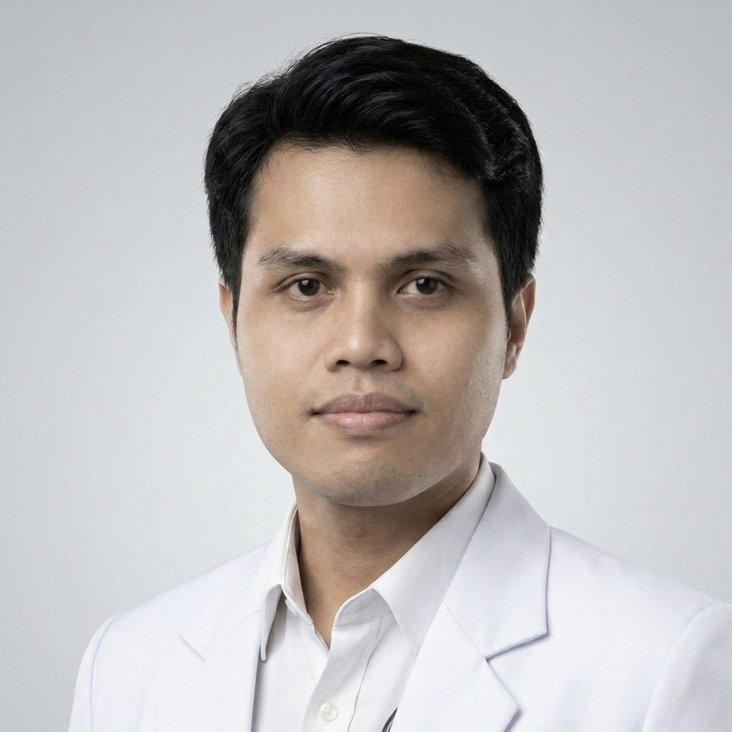 Dr. Muhamad Firdaus Rahim, medical reviewer at Hello Doktor